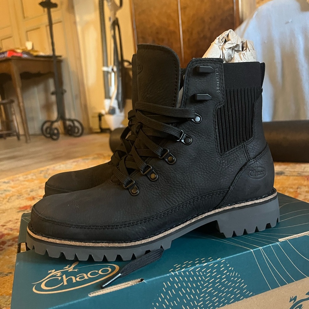 Chaco Women's Fields Lace Waterproof Black Boots